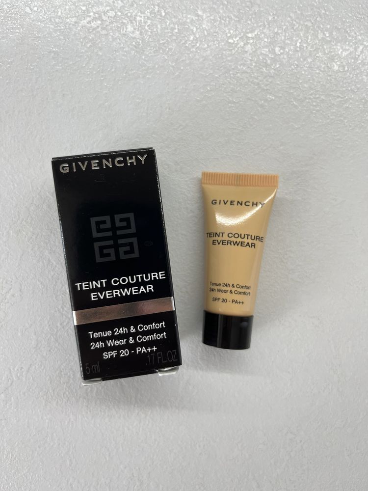 Givenchy teint couture everwear spf20 тональний крем y210 5ml