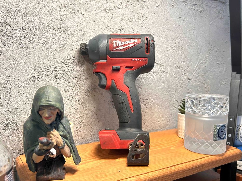 OKAZJA! Milwaukee M18 BLID – zakrętarka udarowa 18V, w pełni sprawna