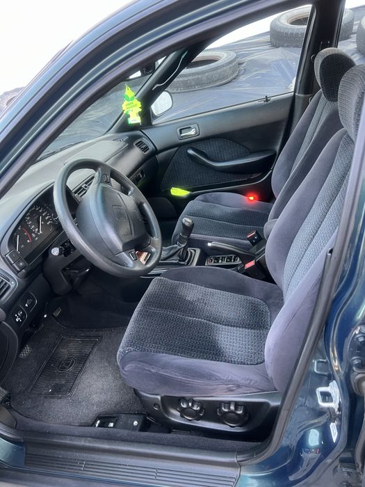 Honda accord 1.8i LS