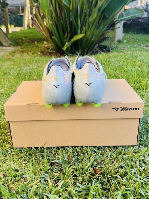 Chuteiras Mizuno Alpha Pro FG