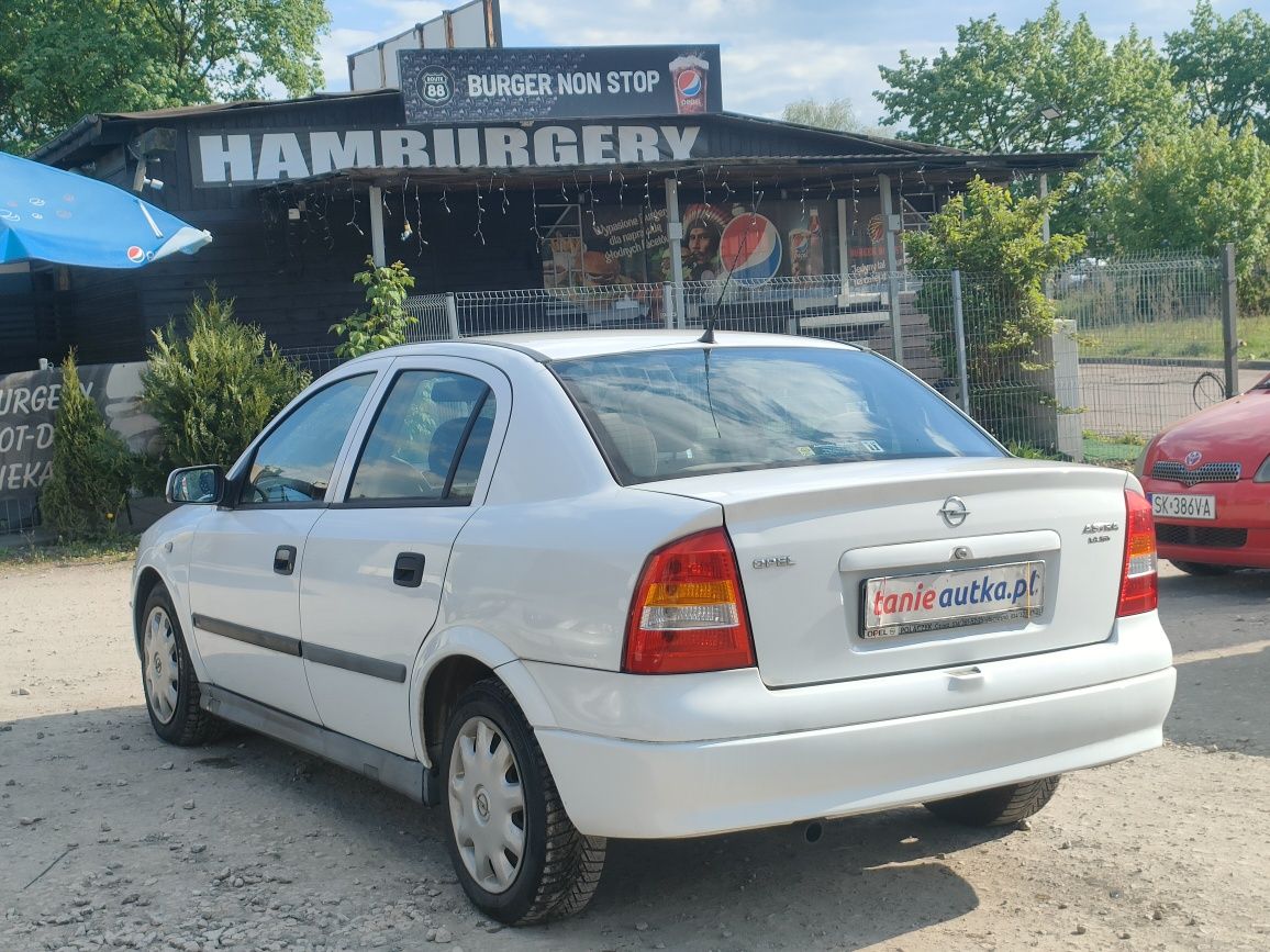 Opel Astra 1.4 benzyna // fajny stan // długie OC // zamiana