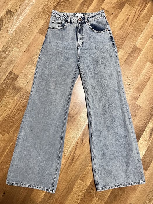 Жіночі джинси в ідеальному стані