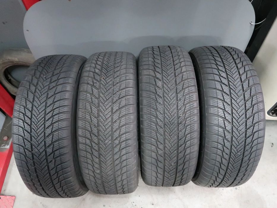 Opony zimowe 225/60r17 Bridgestone
