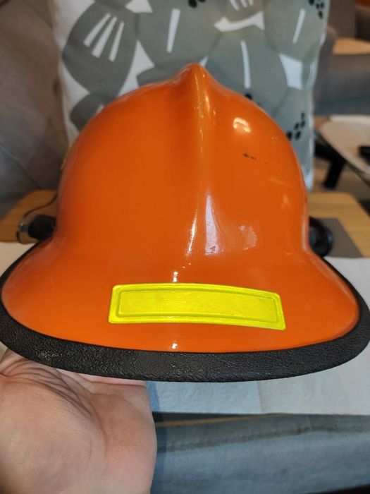 Hełm strażacki model Cairns 660C