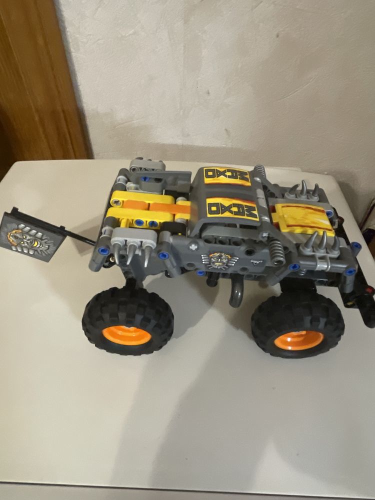 LEGO Technic Конструктор (42119) Monster Jam Max-D