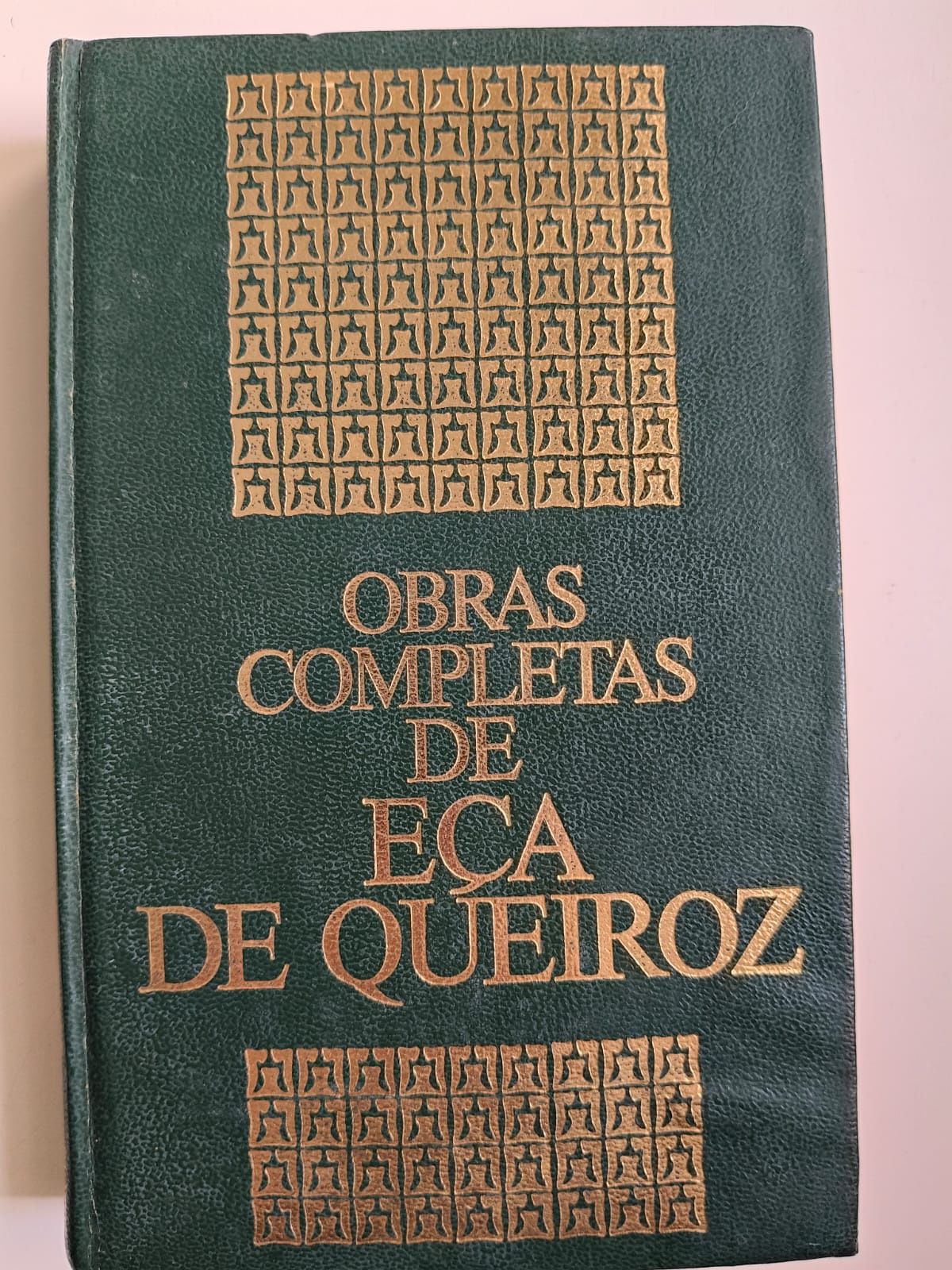 Livro Obras Completas de Eça de Queiroz - O Primo Basílio