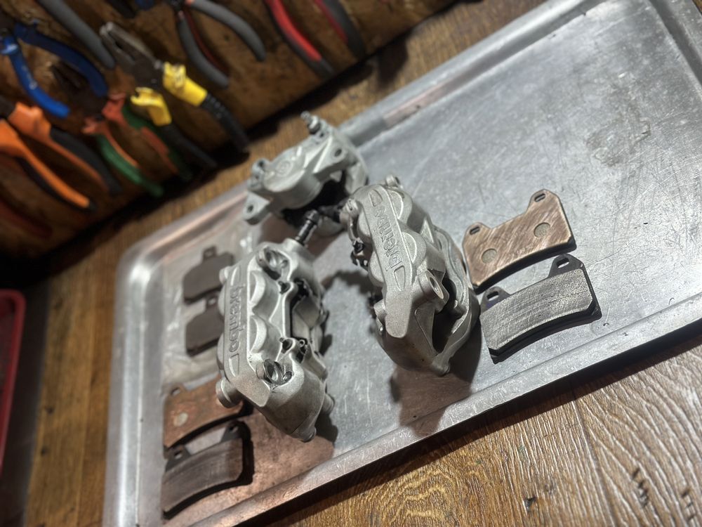 Супорта Brembo Ducati ( комплект )