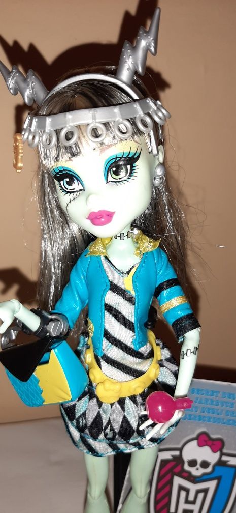 Lalka monster high Frankie Stein