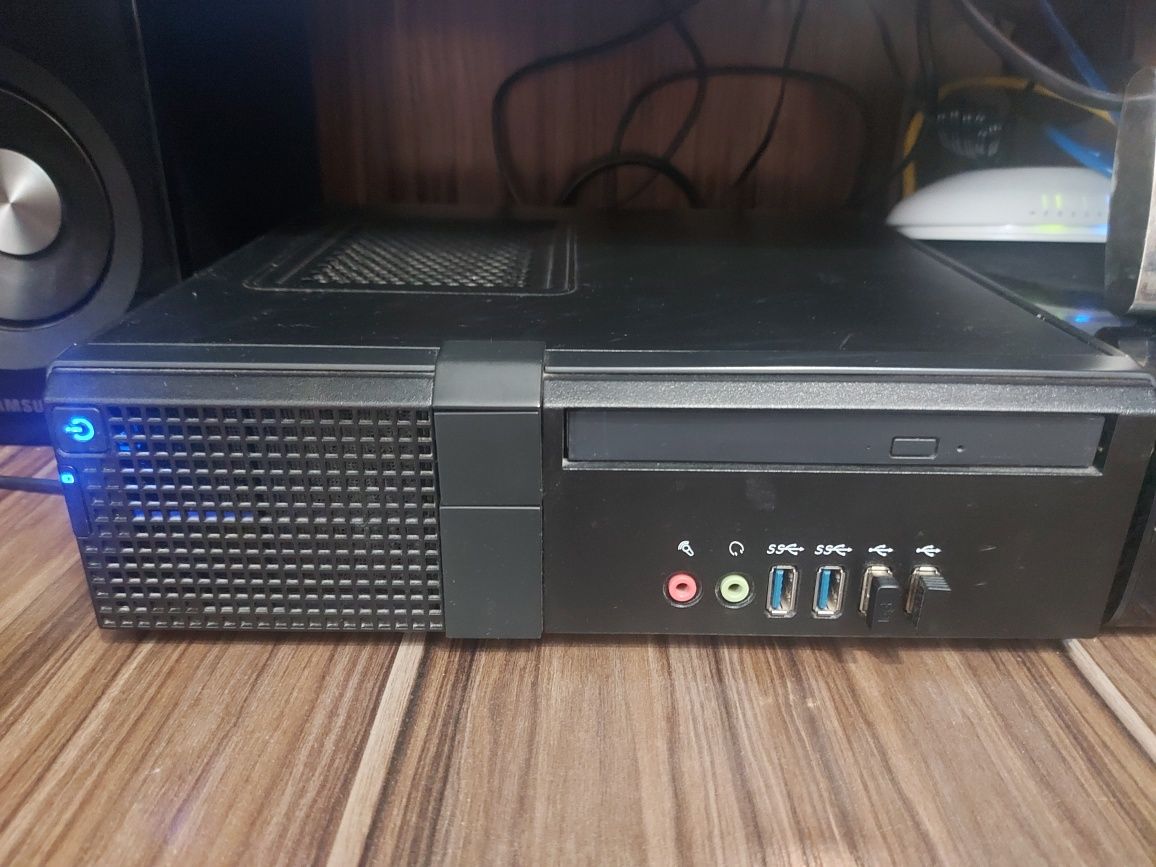 Системний блок  формату міні  Fujitsu  d3432-s2, i7, 8Gb, sata 128gb