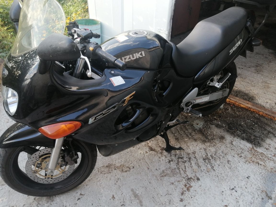 Suzuki Katana GSX 750 F