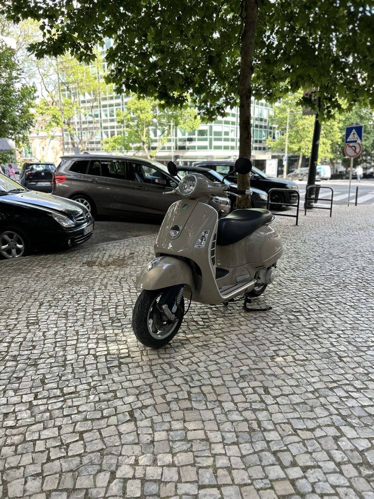 Vespa GTS 250 de 2007 com 46.000 km