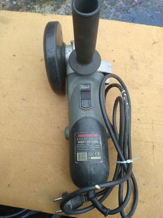 Продам болгарку 125 круг