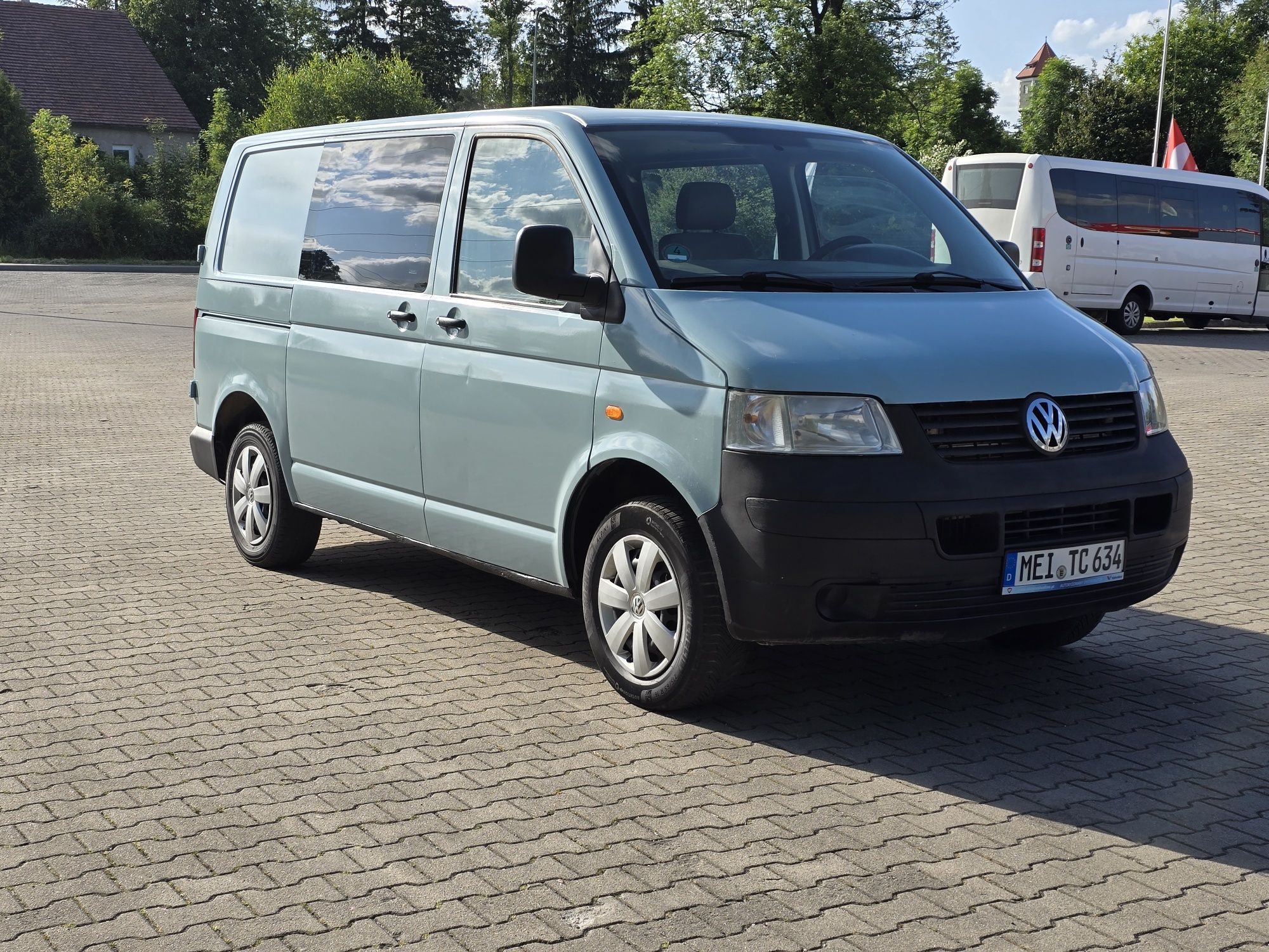 VW Transporter T5 6os. 1.9 TDI Hak, Klima