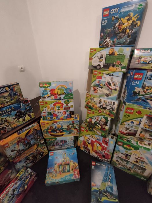 Kartony po klockach lego