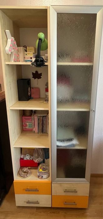 Комплект меблів для дитячої кімнати