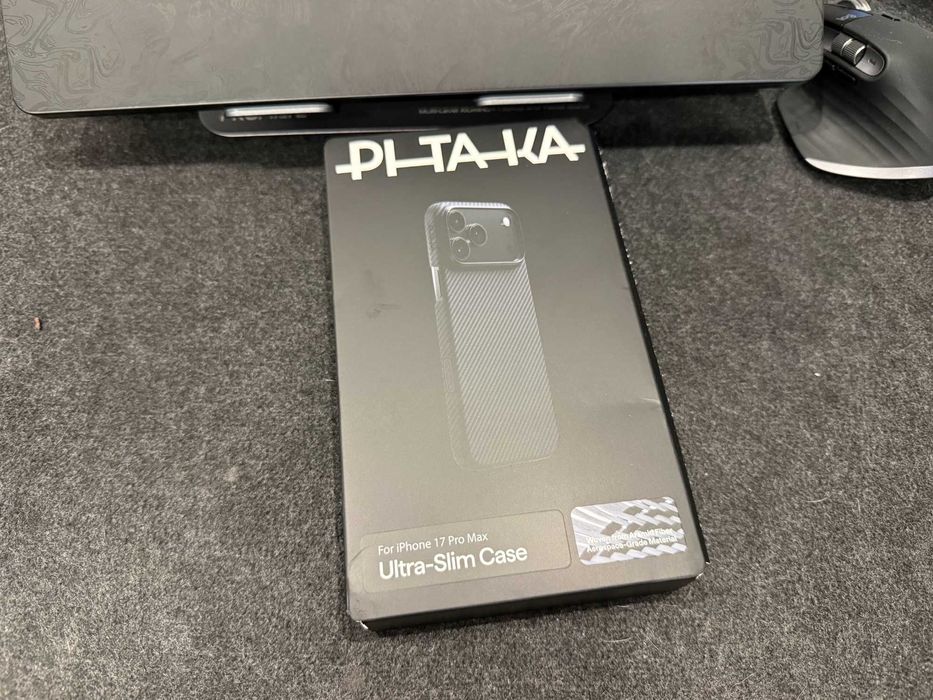 Чохол Pitaka Ultra-Slim Case для iPhone 17 Pro Max Новий
