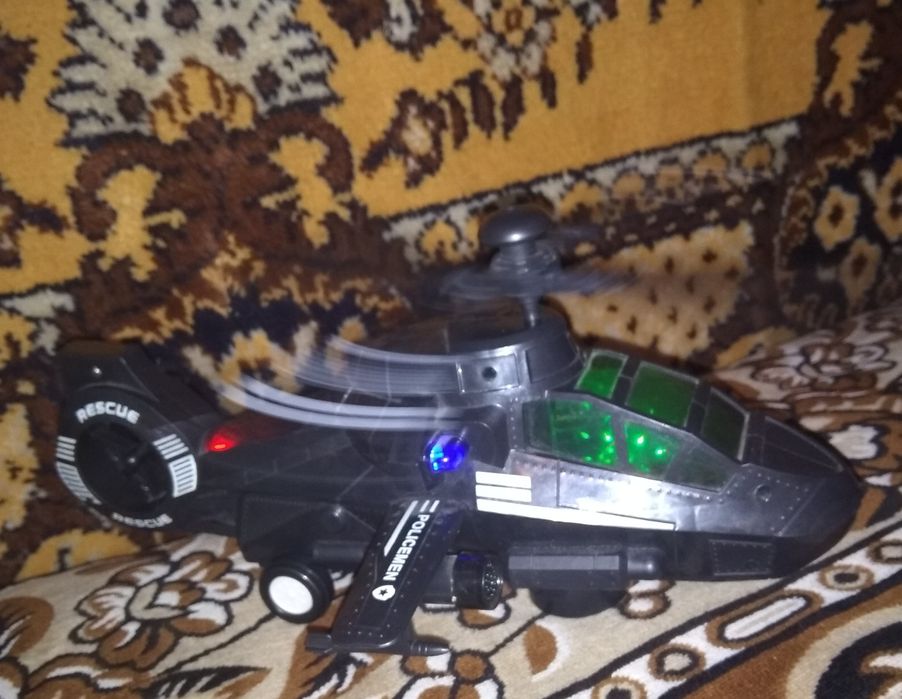 Вертелет музыкальный в рабочем состоянии