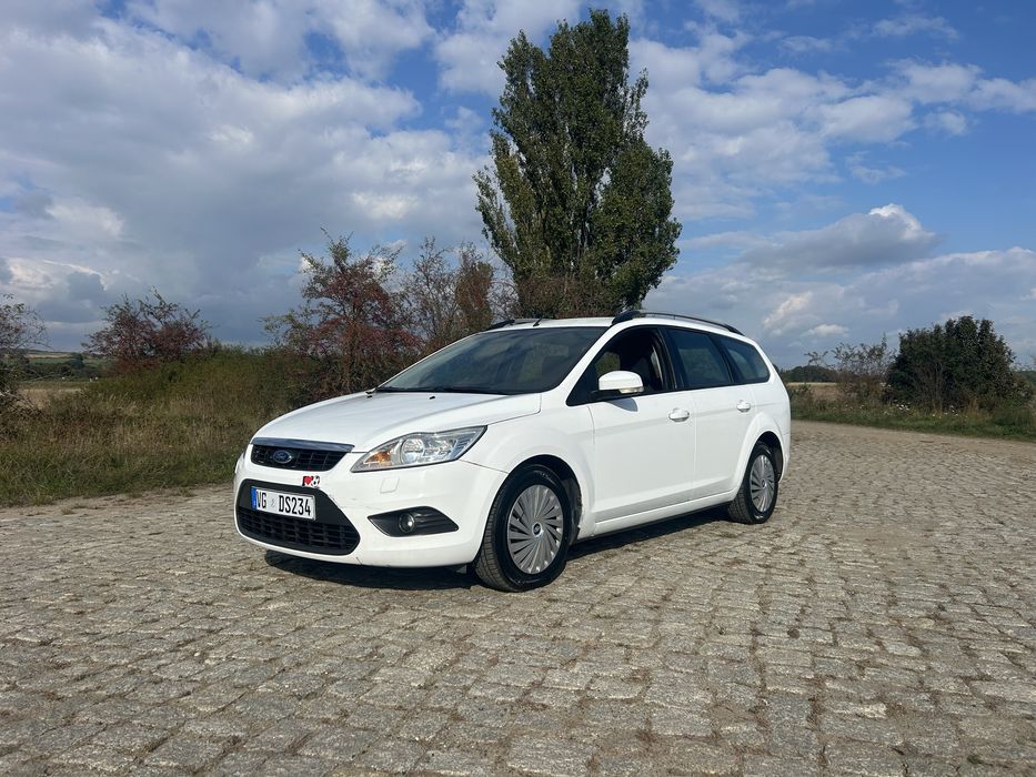 Ford focus 1.6 2010r
