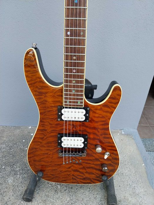 CORT KX1Q  em otimo estado