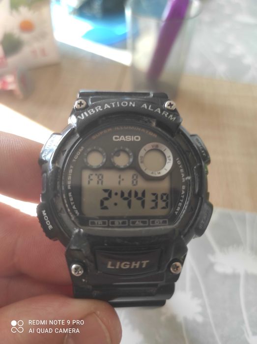 Zegarek Casio w 735h