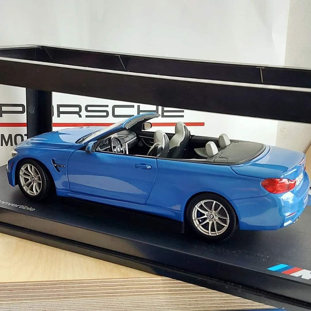 Модель 1:18  BMW M4 Convertible "Paragon"
На продаж BMW 1/18 від - Par