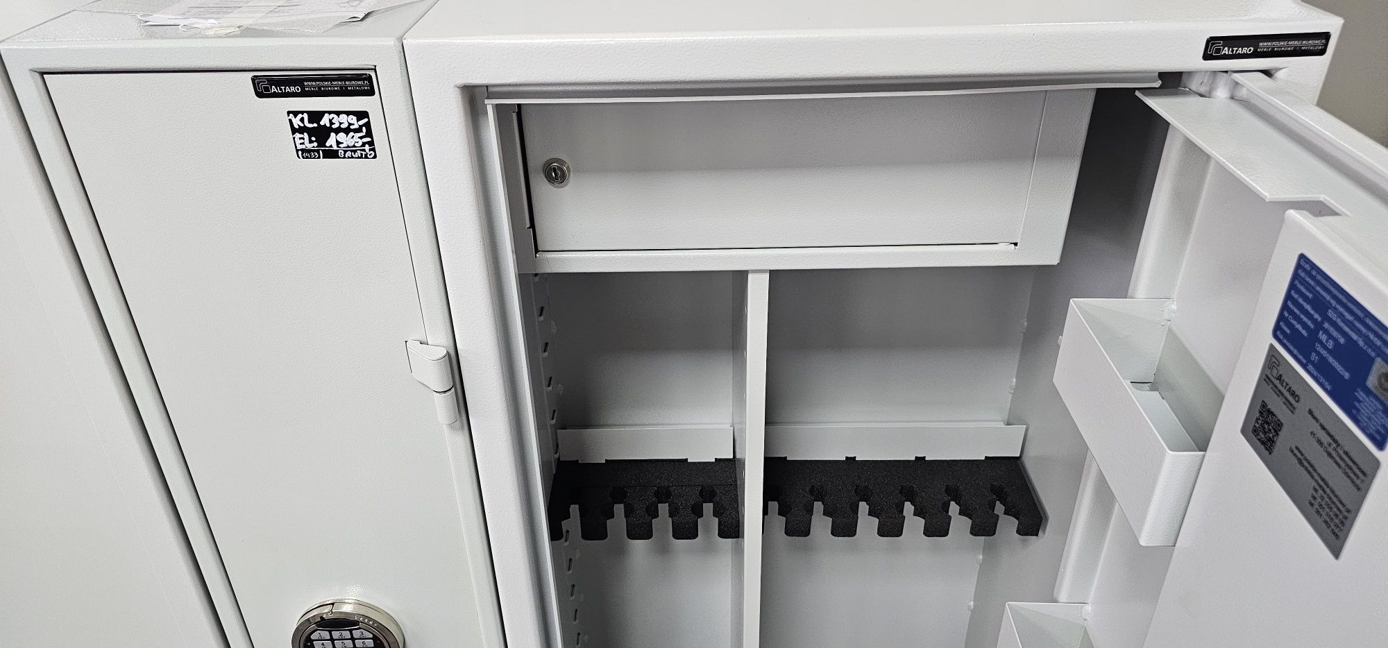 Szafa na BROŃ • sejf S1 • szafa myśliwska • zamek ELEKTRONICZNY