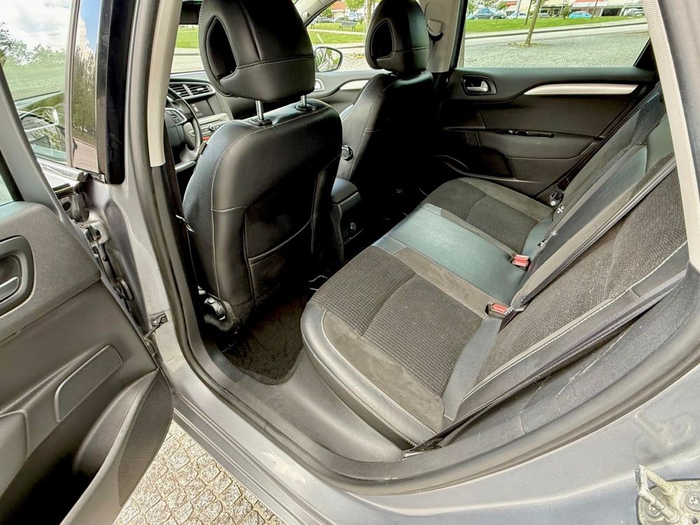 Citroen C4 1.6Hdi 120cv full extras