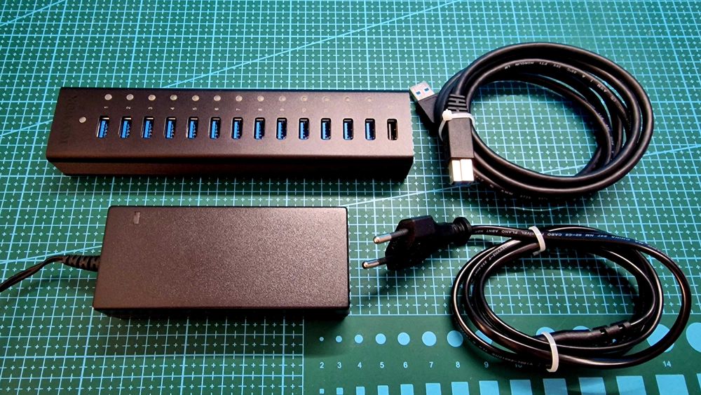 Icy Box HUB USB 3.0 - 13x USB 3.0 IB-AC6113