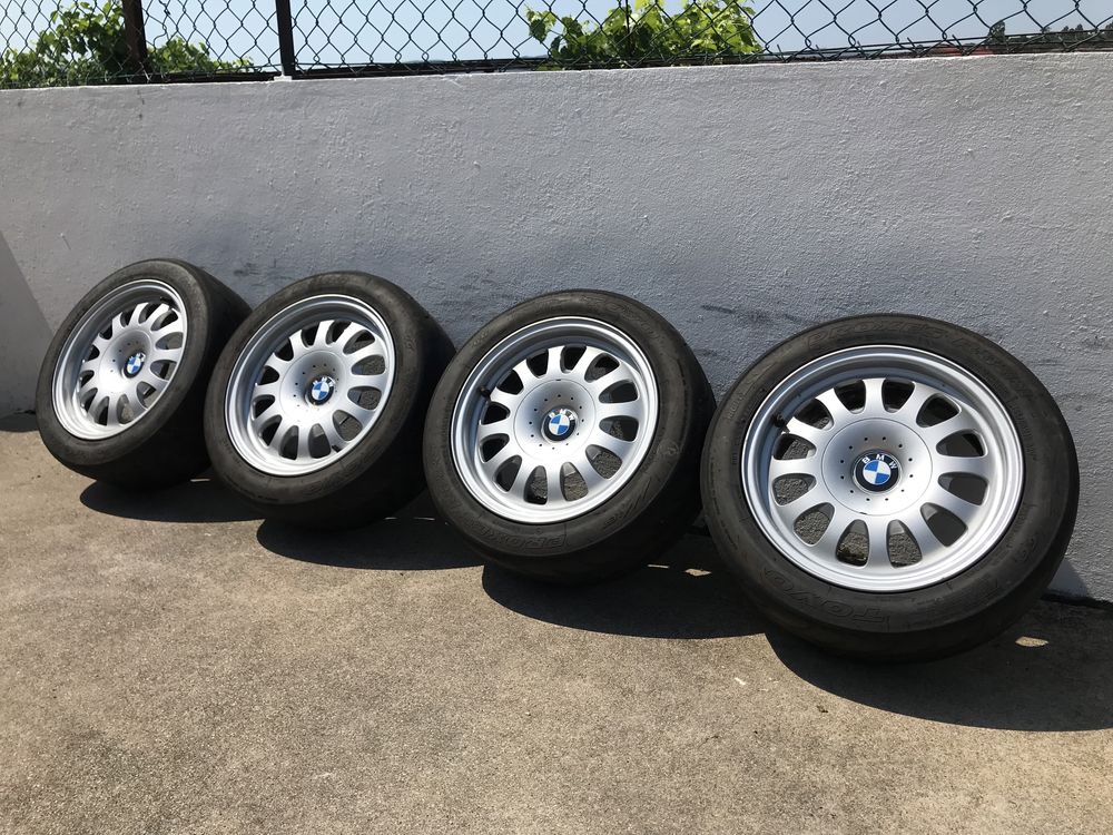 Jantes BMW em 15 5x120 com semi-slicks Toyo