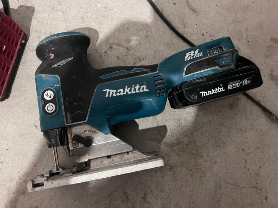 Wyzynarka makita djv181