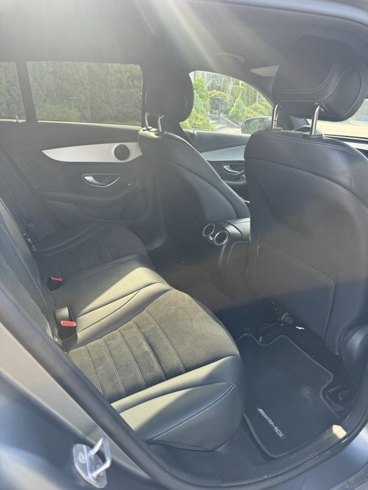 Оренда приватного водія з авто — Mercedes-Benz EQC