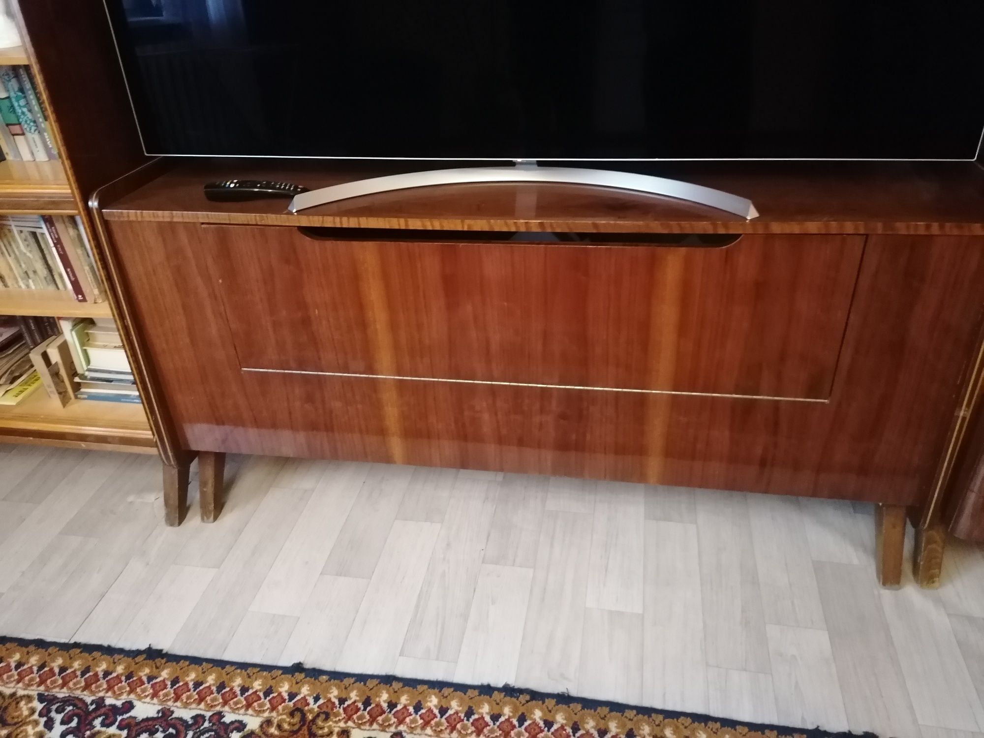 Kredens tatra lata 60te