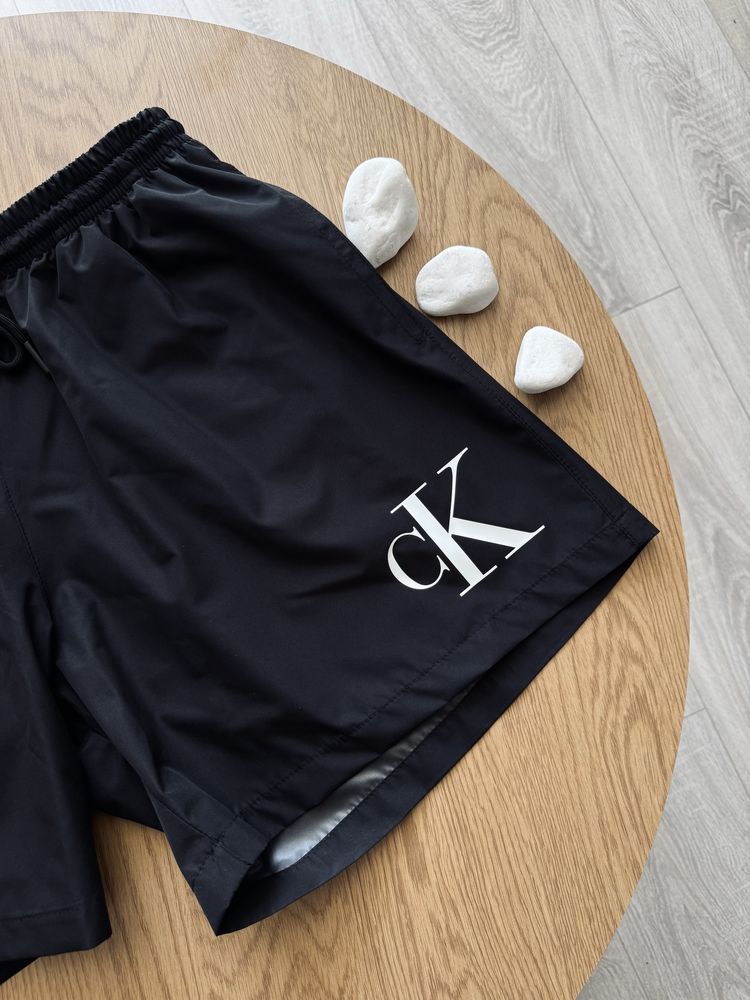 Плавальні шорти Calvin Klein чорні та білі