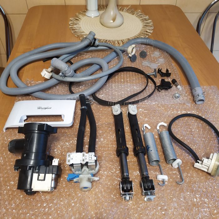 Części różne do pralki Whirlpool typu AWO/C , AWO/D.