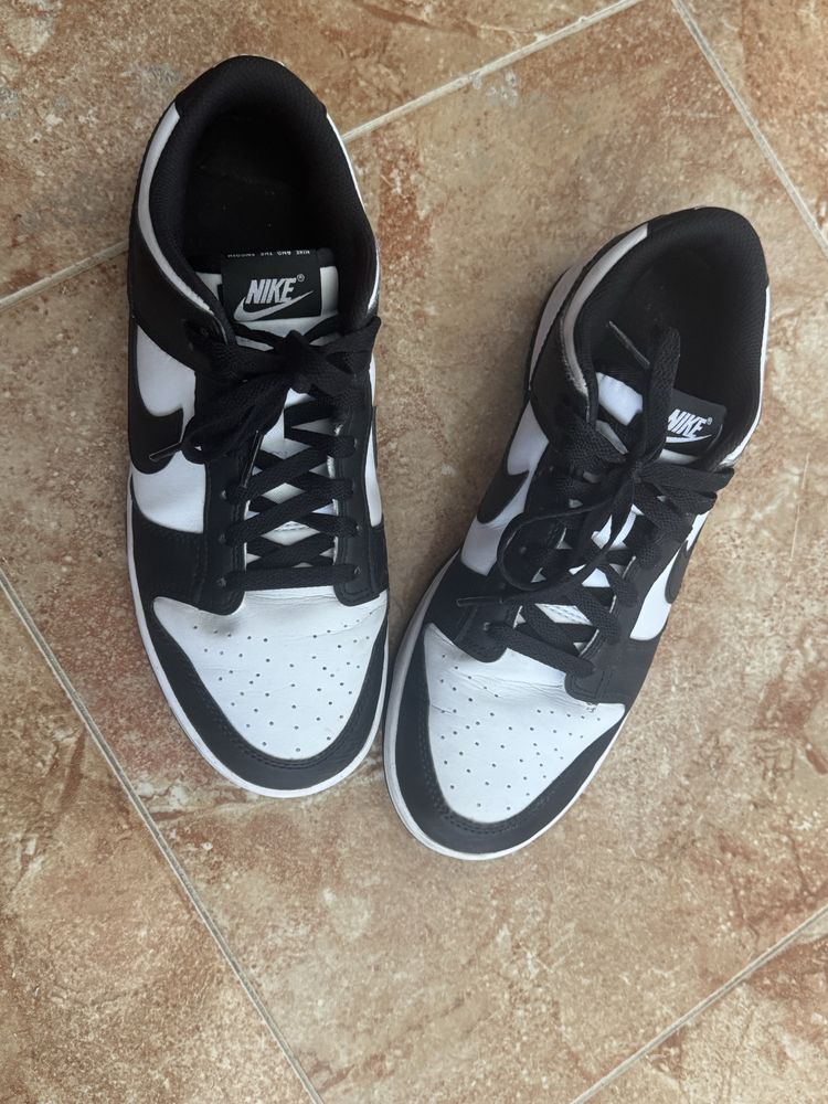 Nike panda low 41 novinho em folha -URGENTE
