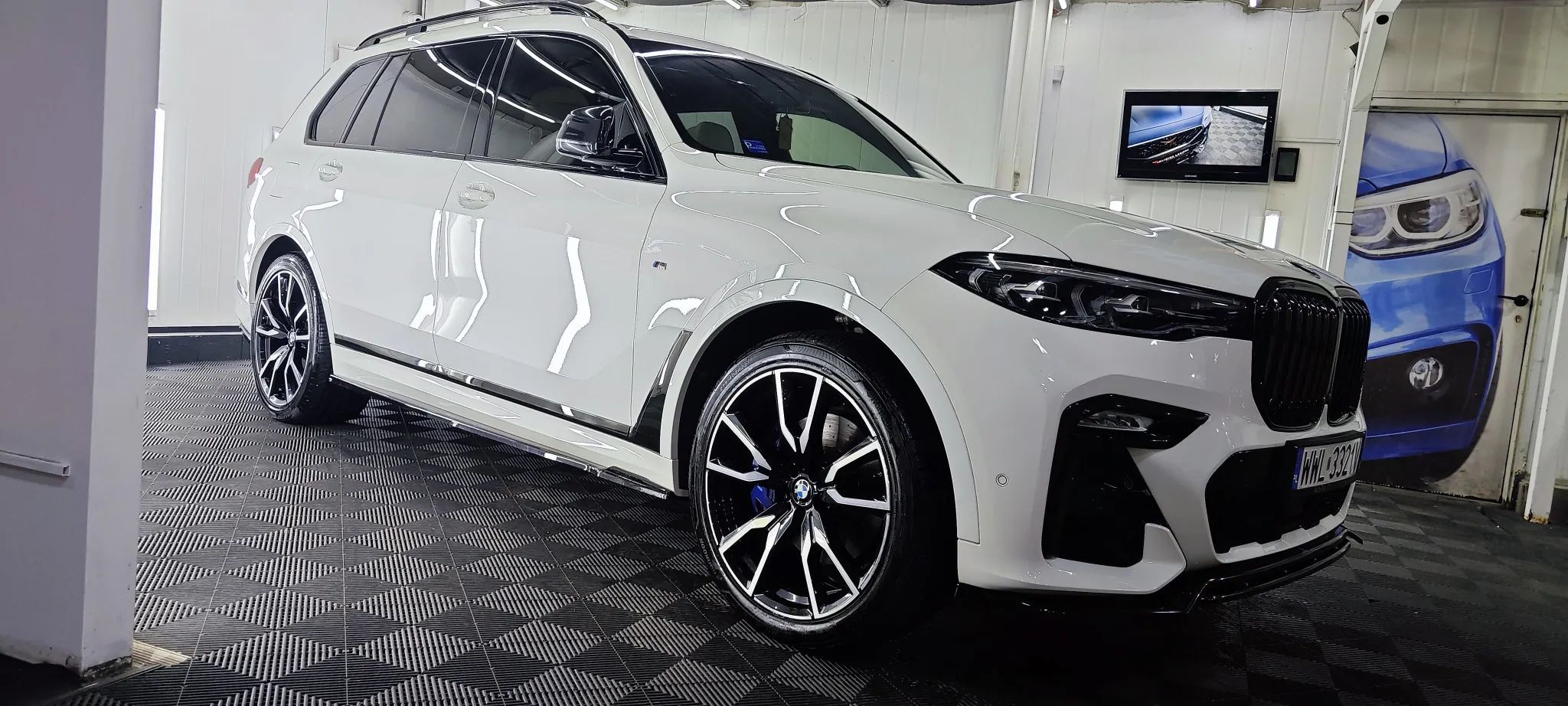BMW X7 Bezwypadkowy,oś skrętna,hak,M Shadow Line o rozszerzonym zakresie