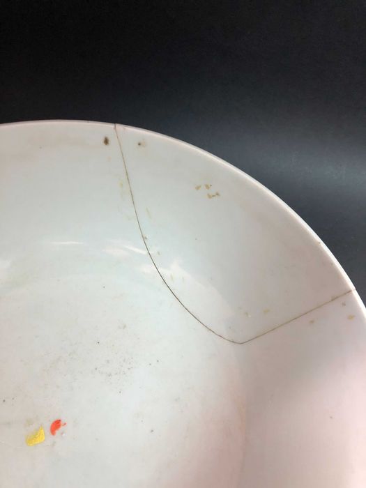 Grande taça chinesa em porcelana de exportação Família Rosa