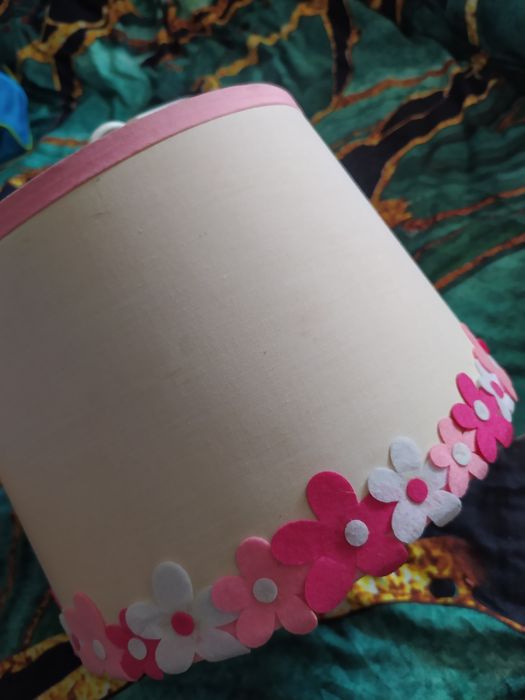 Lampa do pokoju dziecięcego