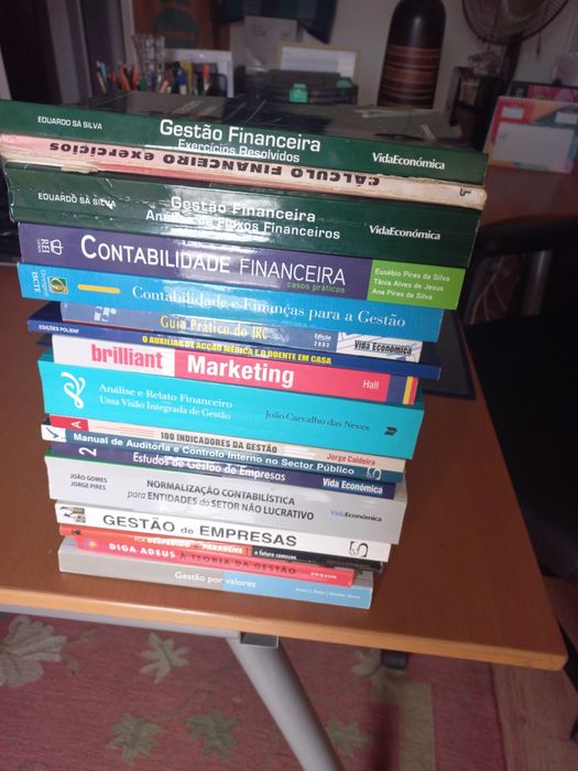 Livros de estudo, muito bom estado,