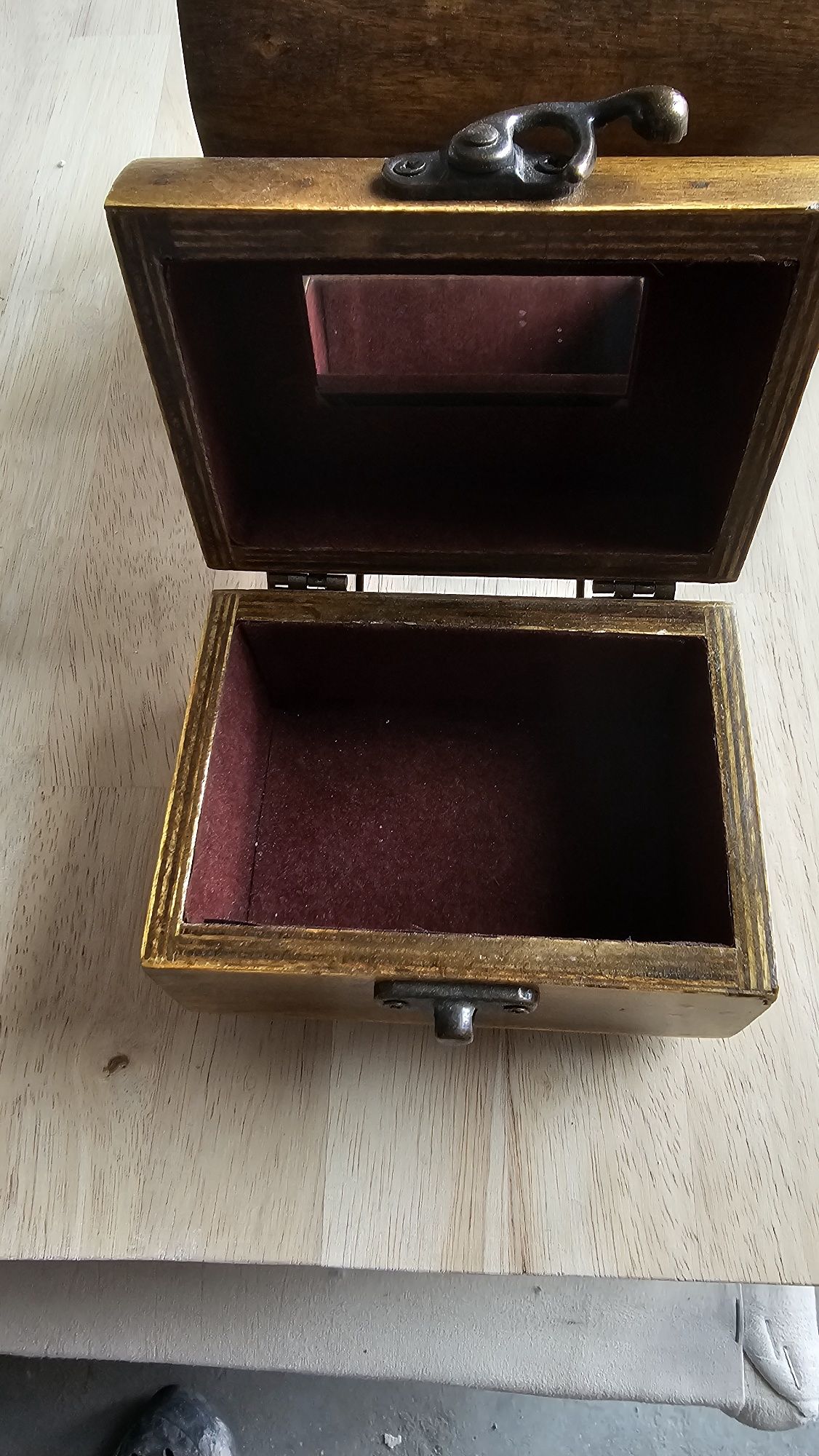 Szkatułka drewniana na biżuterię zestaw