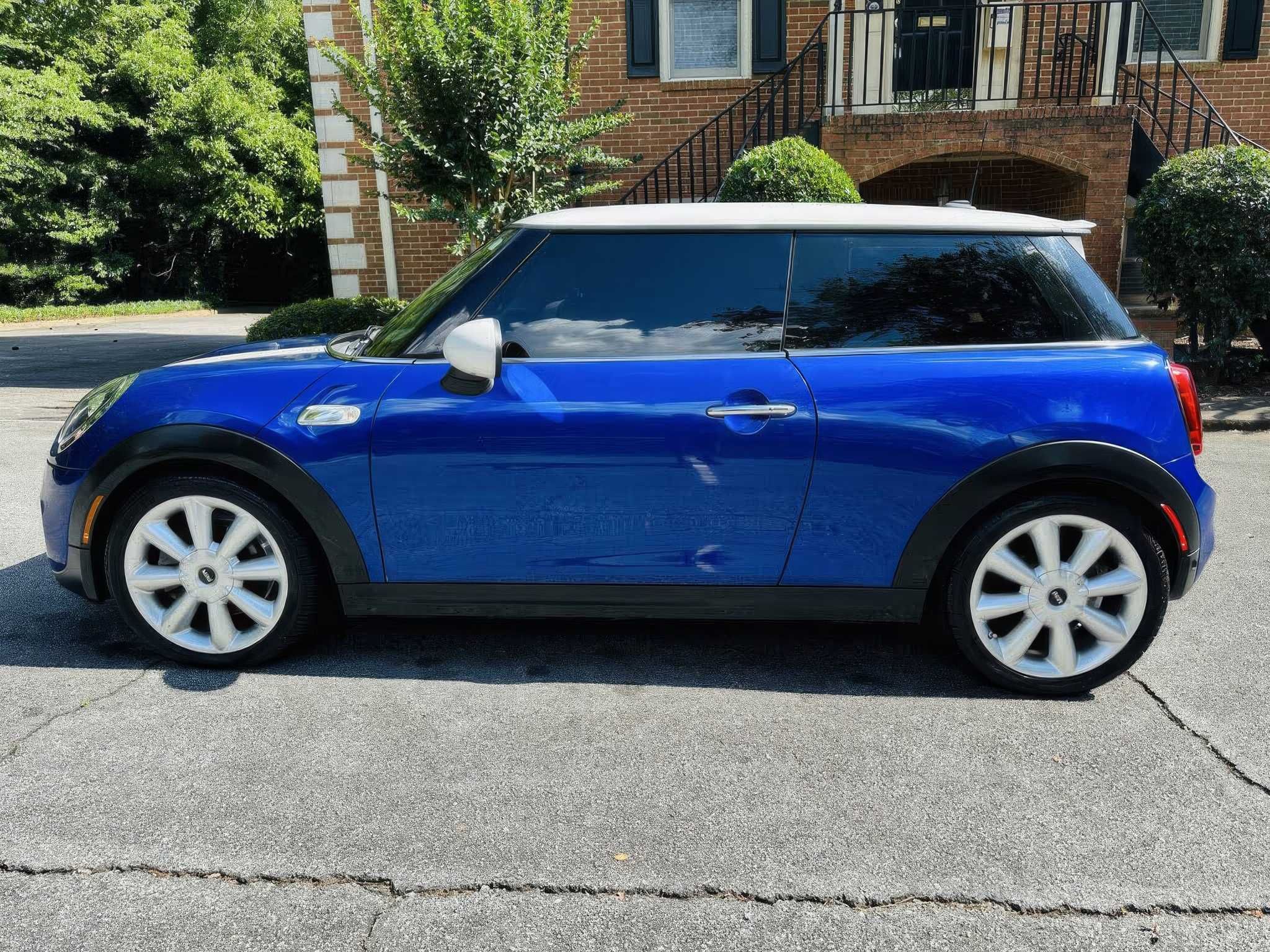 2019 MINI Cooper S 2-Door Hatchback FWD