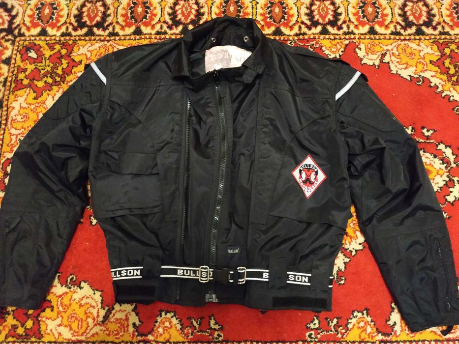 Продам фирменную новут мотокуртку