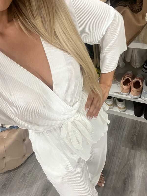 Pijama branco rosado