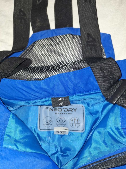 Nowe spodnie chłopięce 4F na sanki rozmiar 146