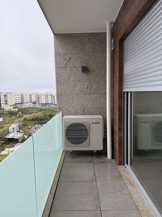 Apartamento T2 (Passionistas) Novo, último andar para arrendamento