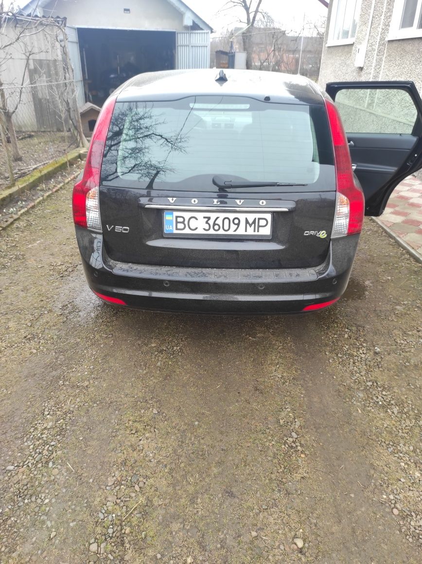 Продаю Volvo V50 2012