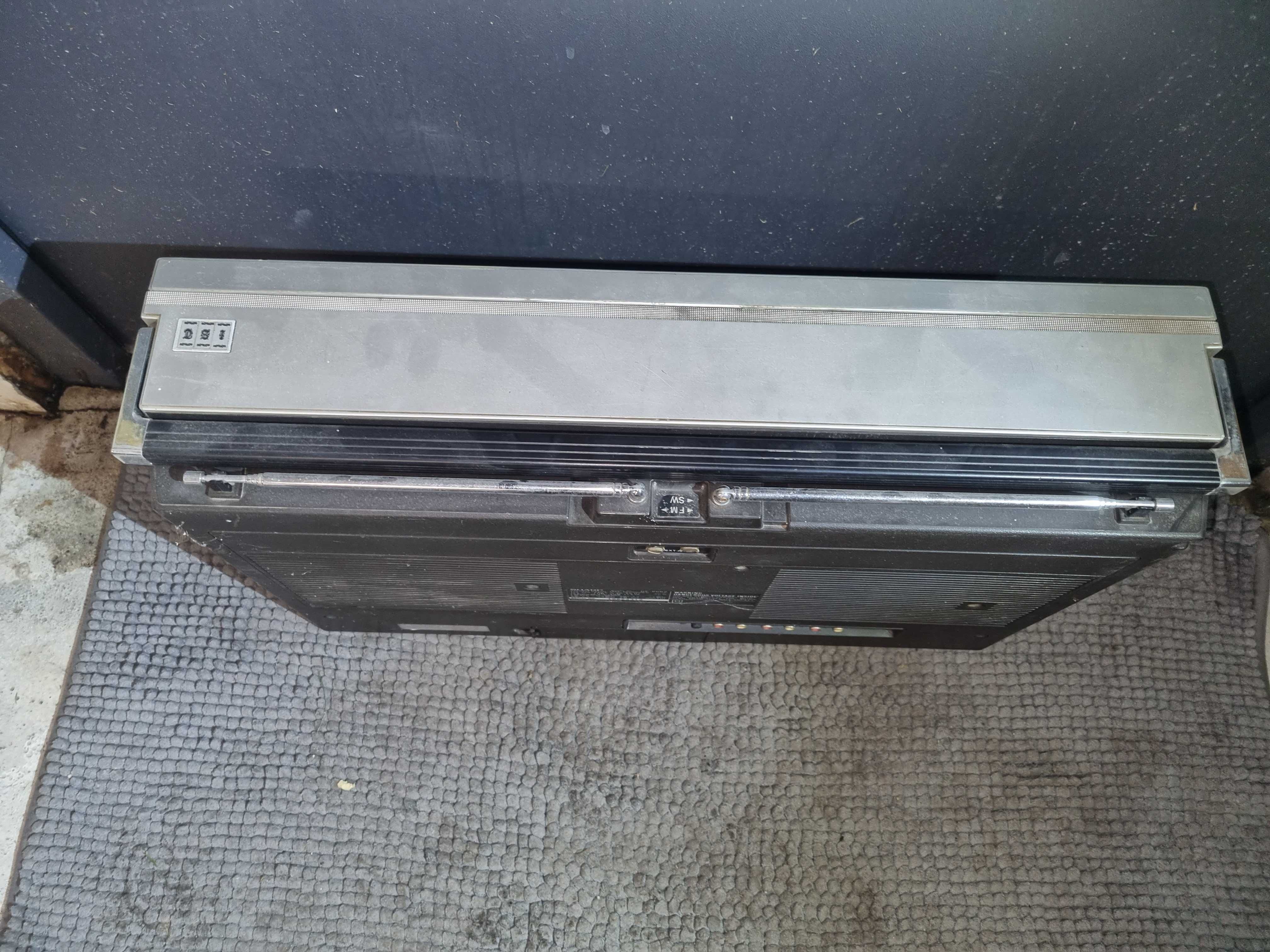 radiomagnetofon SHARP GF-666