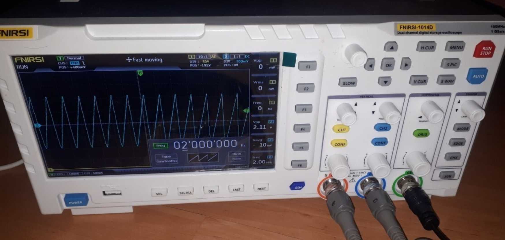 oscyloskop cyfrowy 2ch 100MHz 1GSa/s generator 10MHz ekran 7"