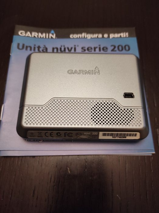 GPS Навигатор Garmin nuvi 200