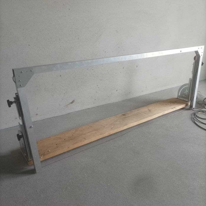 gilotyna przecinarka styropianu 130x25 wraz z zasilaczem